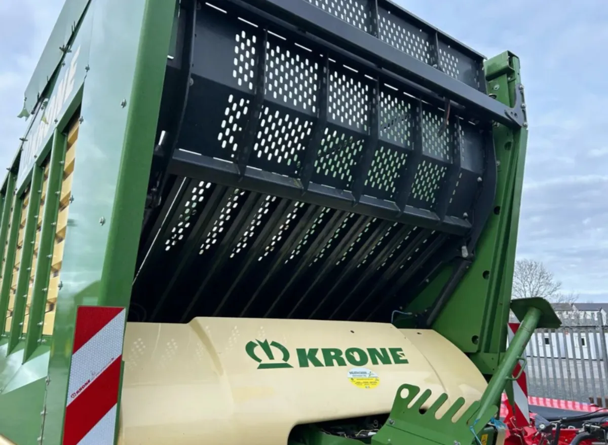 2019 Krone MX370GL (1000 Loads done) - Image 2