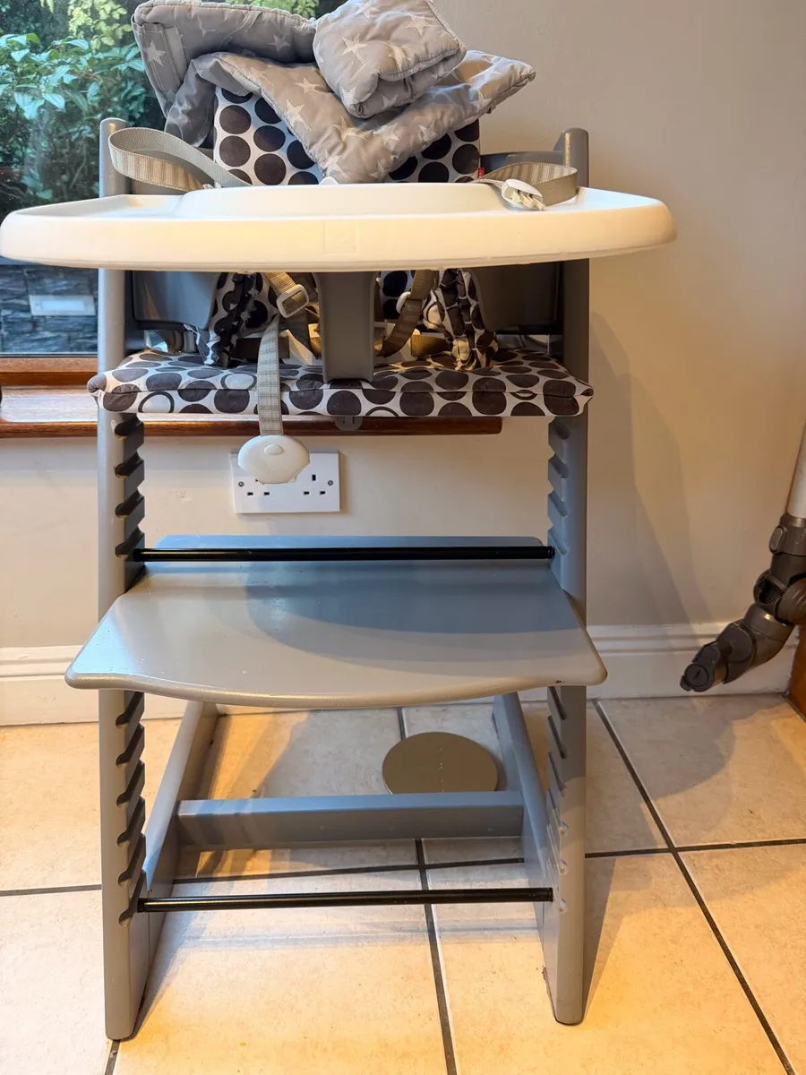 Tripp Trapp Stokke high chair - Image 1