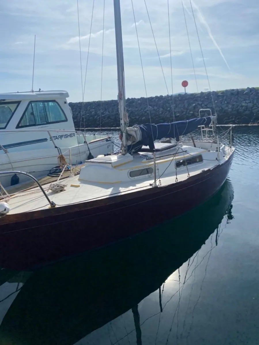 Sailboat Elizabethan 23 - Image 1