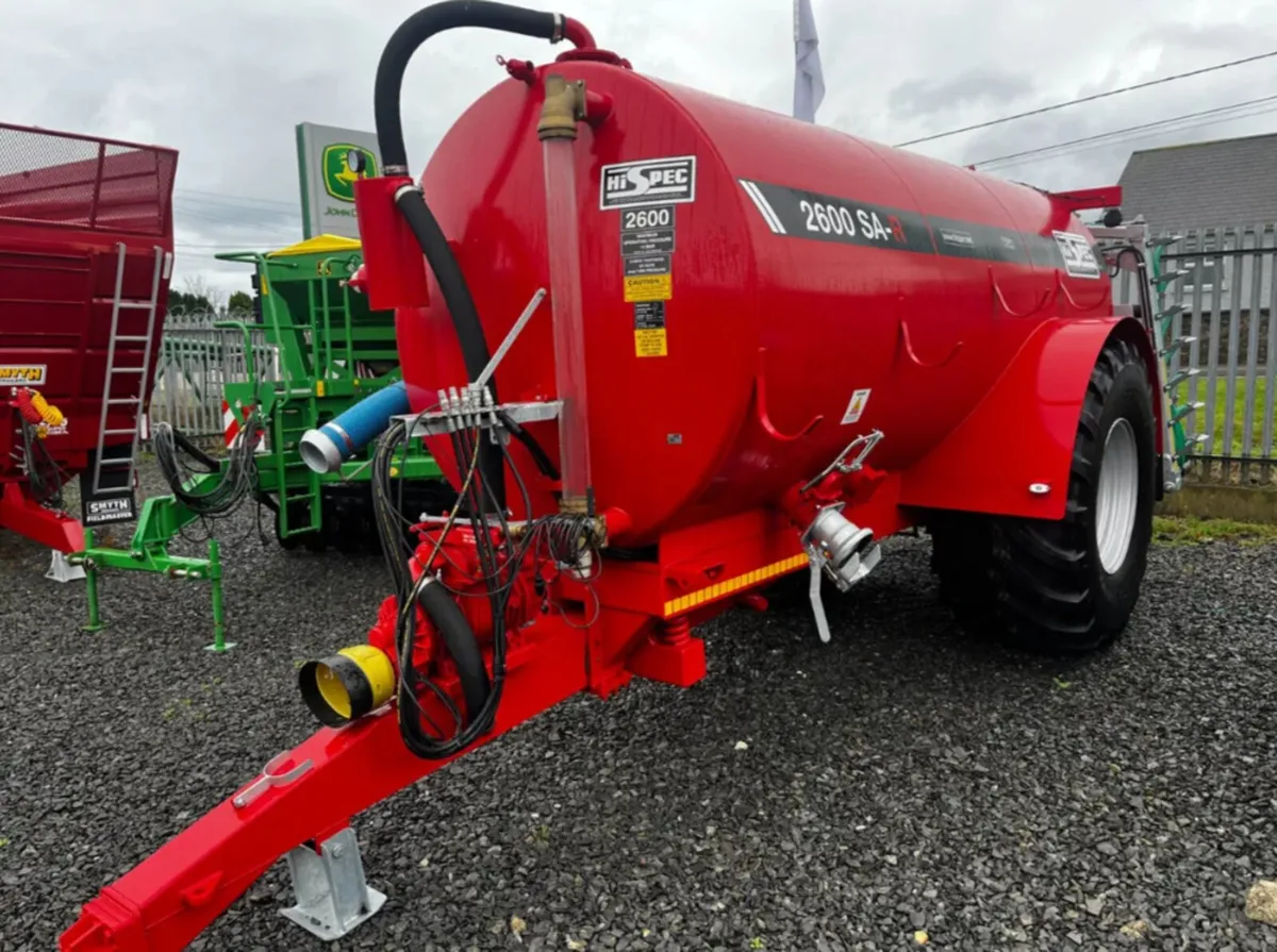New Hi-Spec 2600 tanker with 7.5m trailing shoe - Image 1