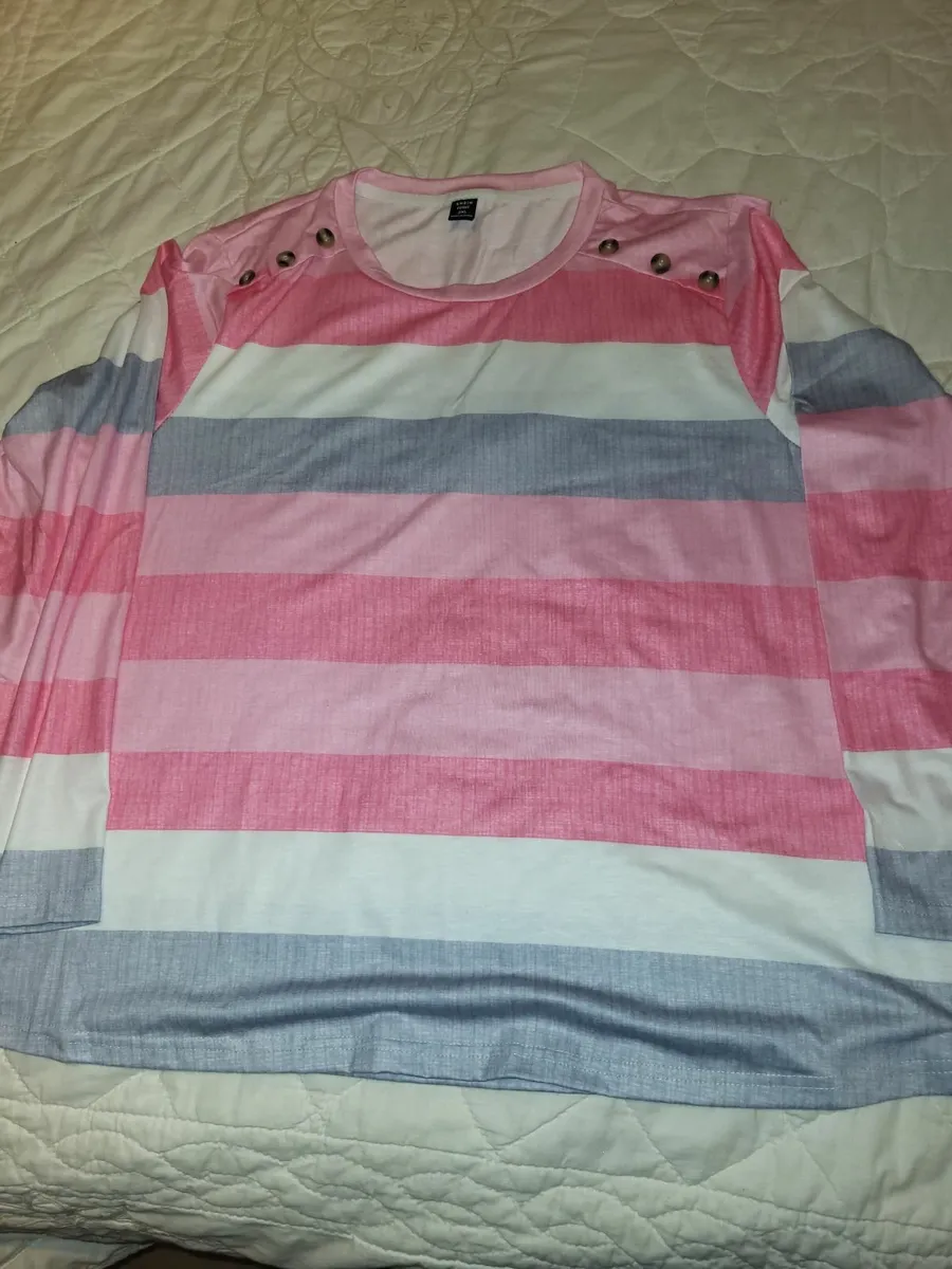 Womens clothes - Image 4