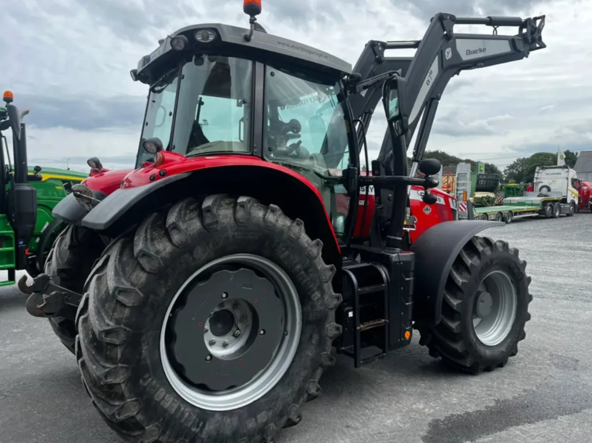 2021 MF 7718s + Q7M loader (No Vat) - Image 4