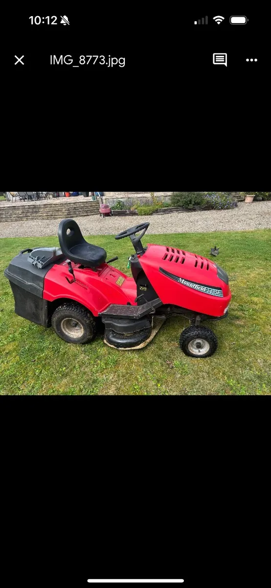 Ride on lawnmower - Image 1