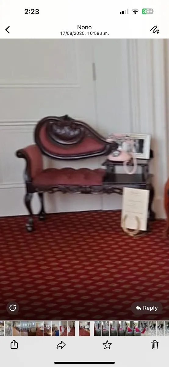 Wedding audio guestbook with antique chair - Image 2