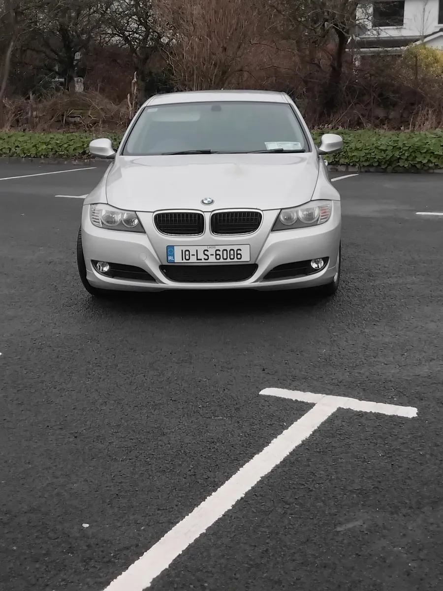 BMW 3-Series 2010 - Image 1