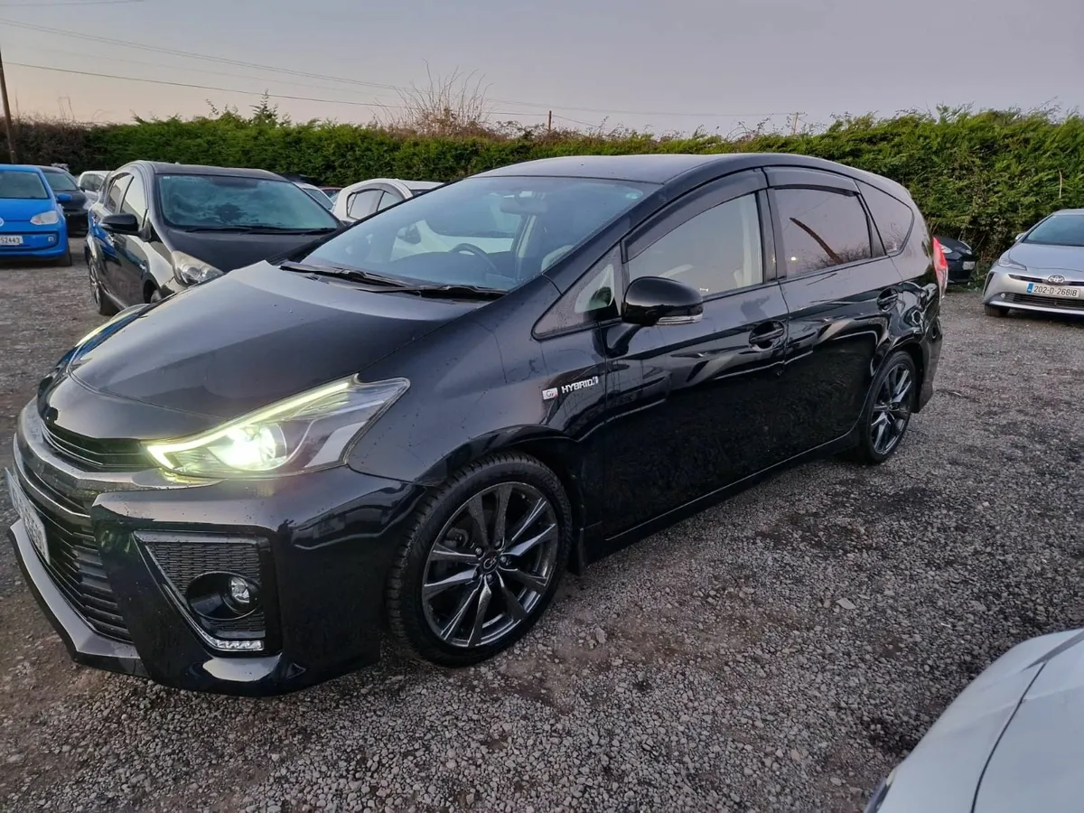 Toyota Prius Alpha G (Top Spec) 7 Seater – Black - Image 2