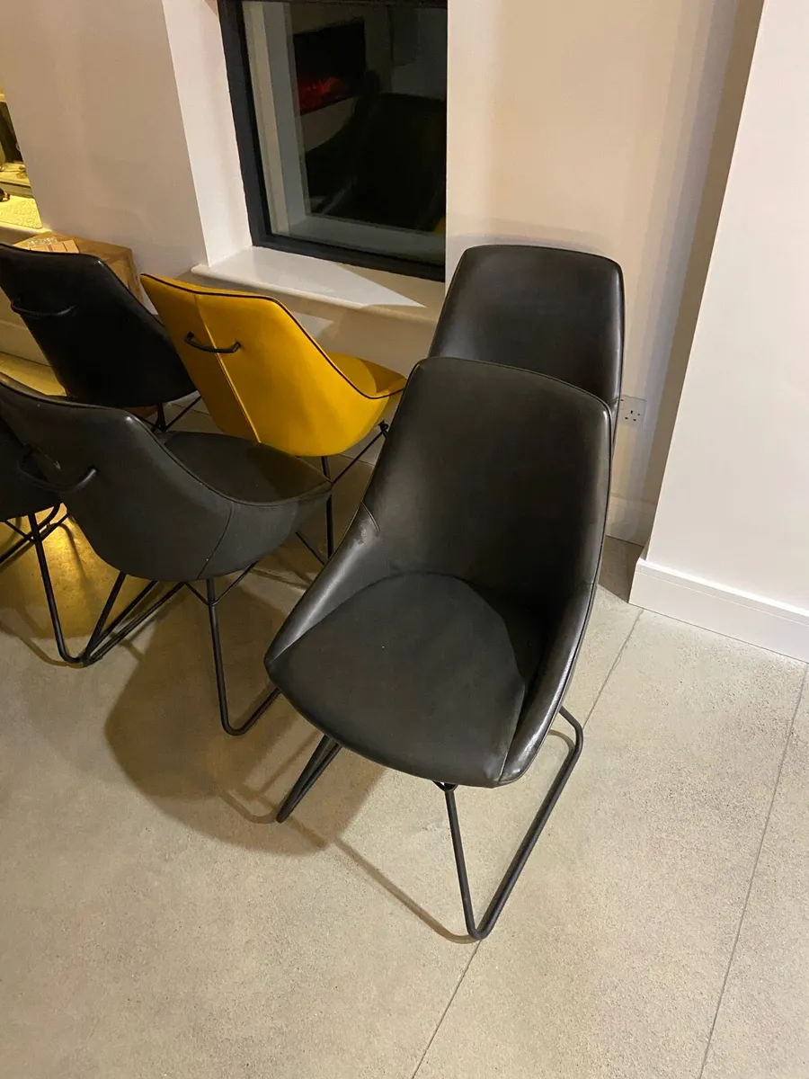 Kitchen chairs - Image 2