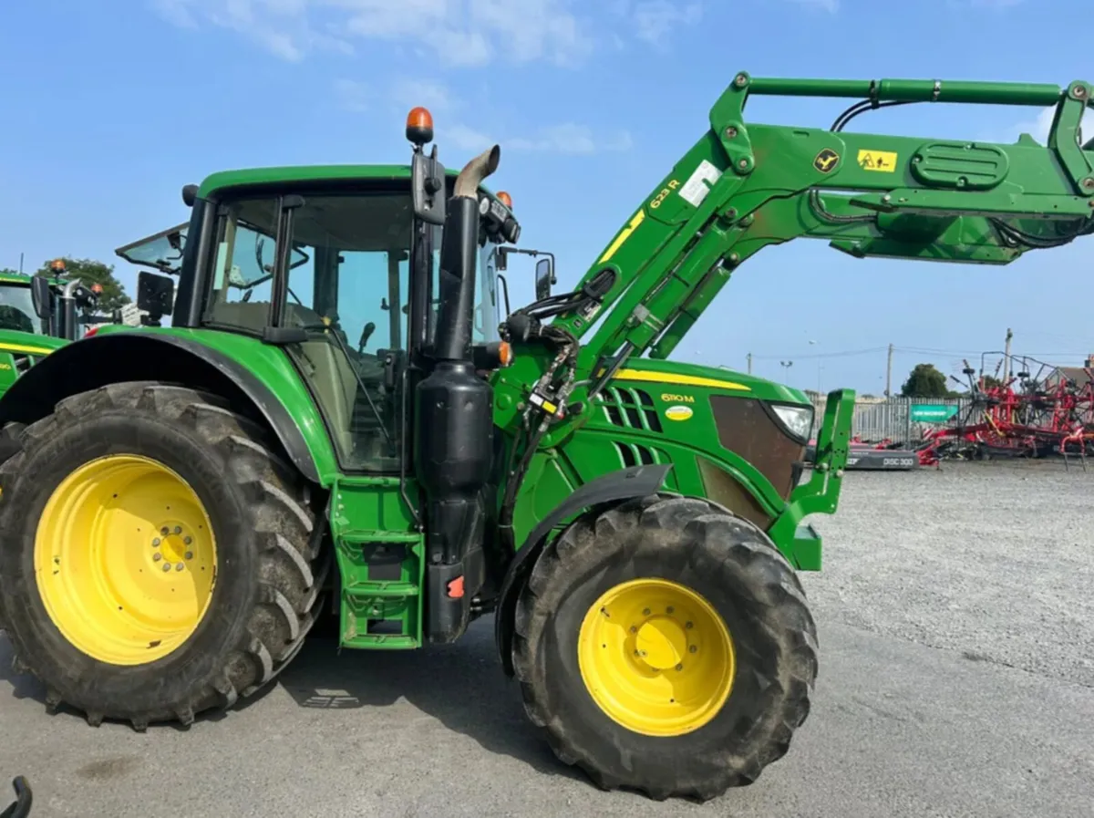 2017 John Deere 6110M + 623R (Only 2500 hrs) - Image 3