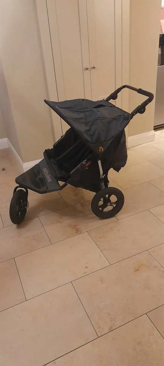 Out n about double buggy - Image 2