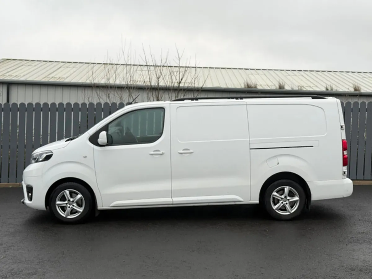 Toyota Proace €15000 + Vat ONLY 98400 KMS! 2020 TO - Image 4