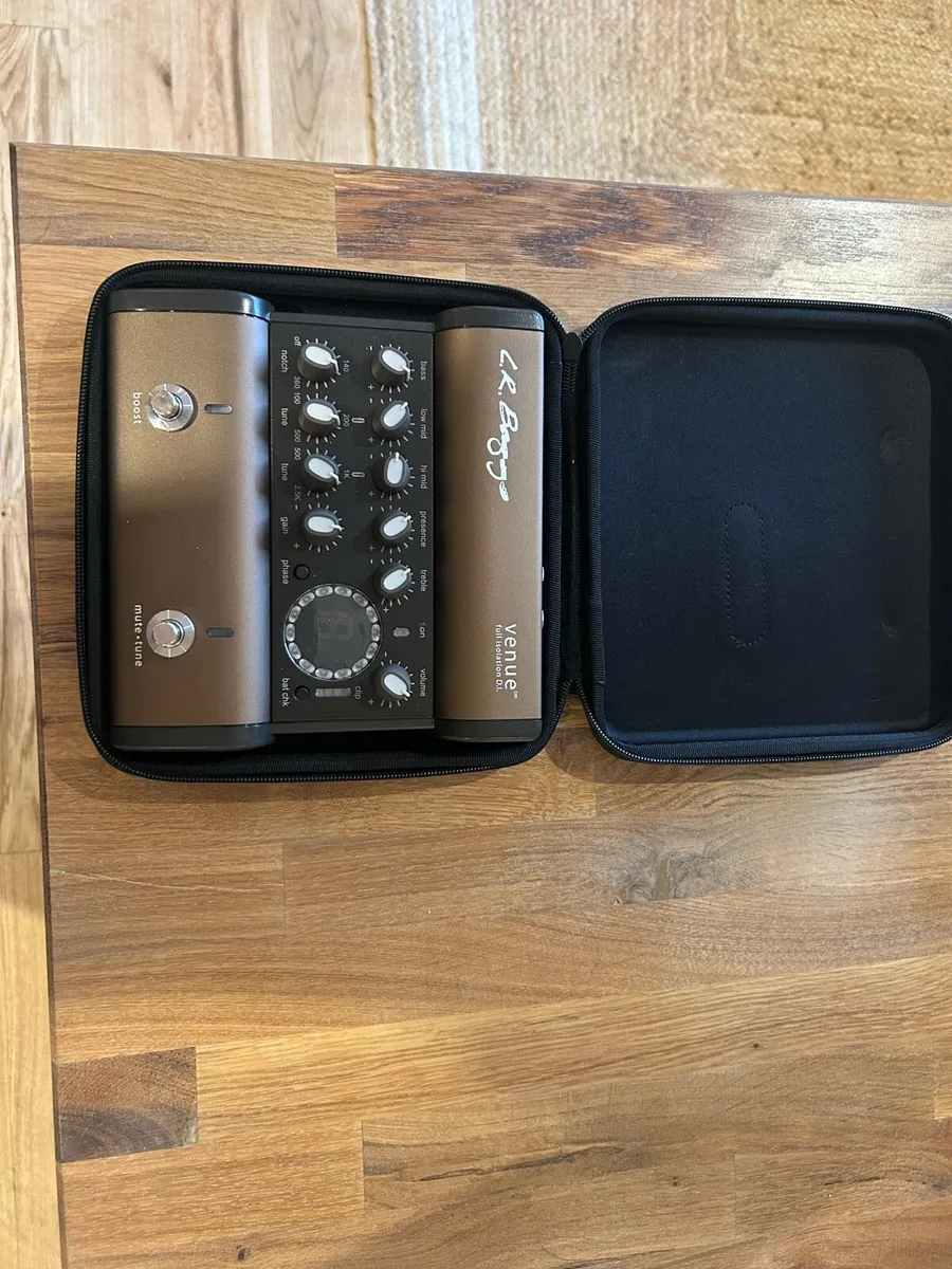 Lr baggs venue di - Image 1