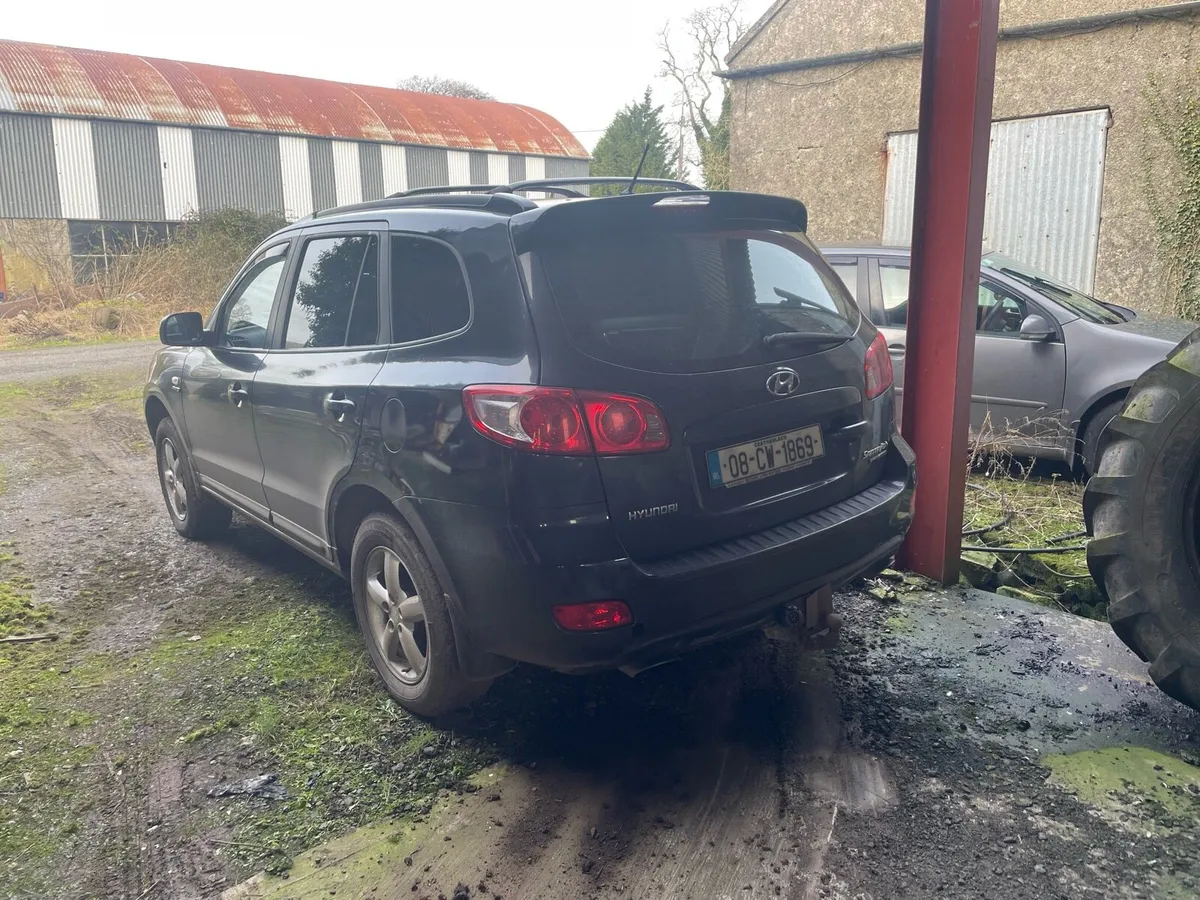 Hyundai Santa Fe Commercial - Image 3