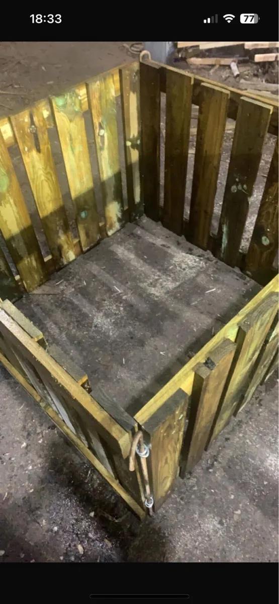 Wooden sheep hurdles - Image 3