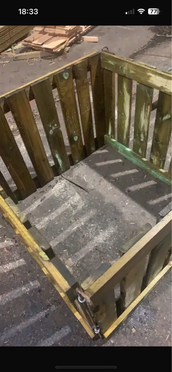 Wooden sheep hurdles - Image 4