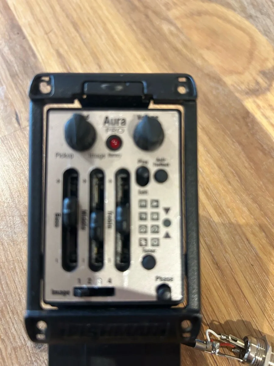 Fishman aura onboard preamp - Image 2
