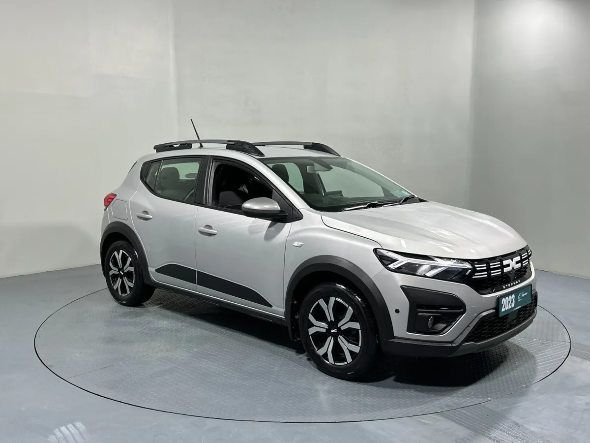 Dacia Sandero Stepway Automatic 1.0 Petrol 231 - Image 1