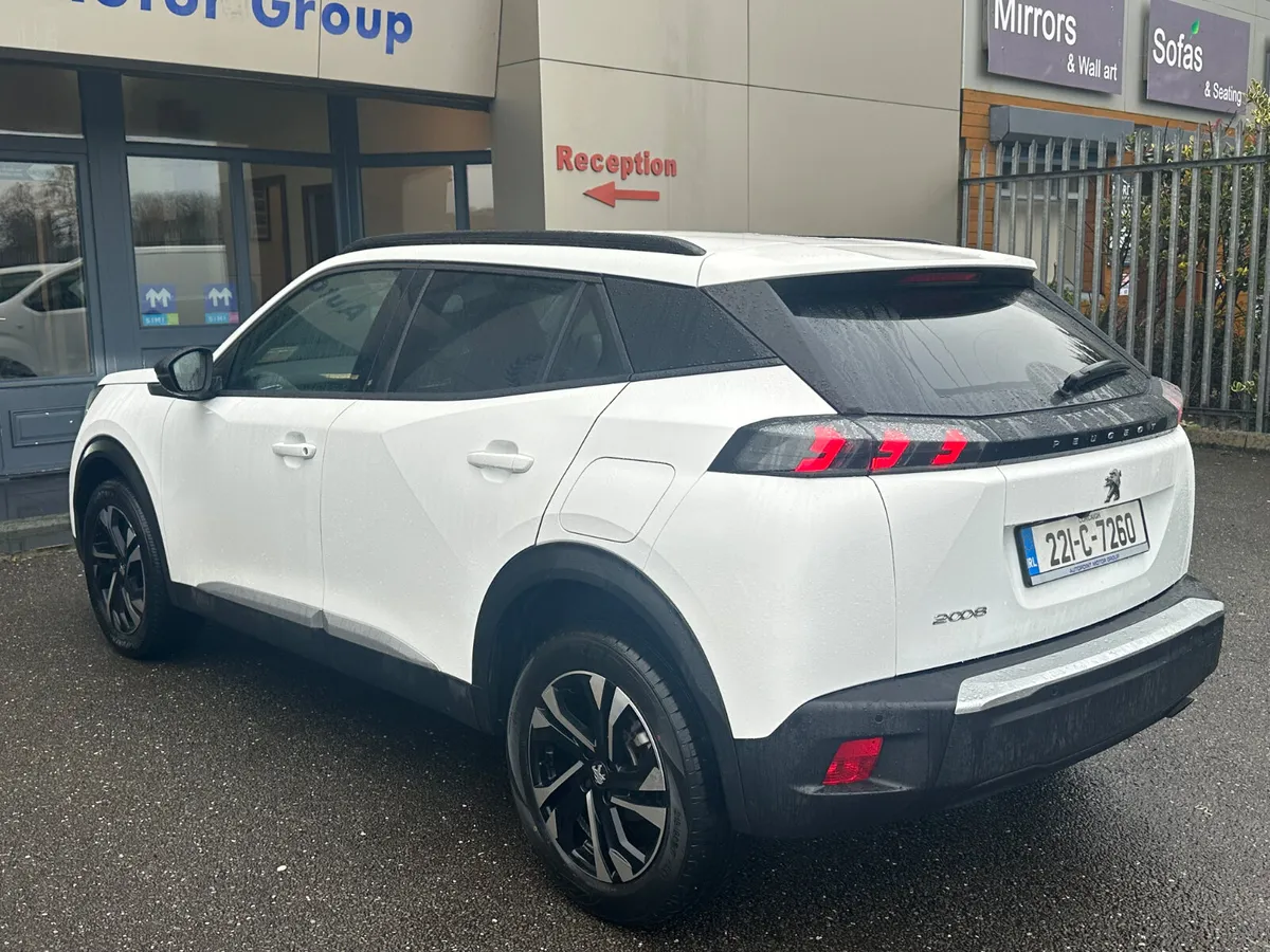 1.2i ALLURE Puretech (100bhp) - Save 2000eur - Image 2