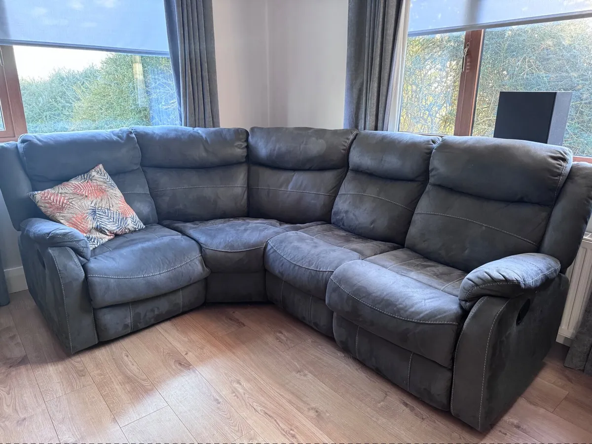 Corner Sofa - Image 1