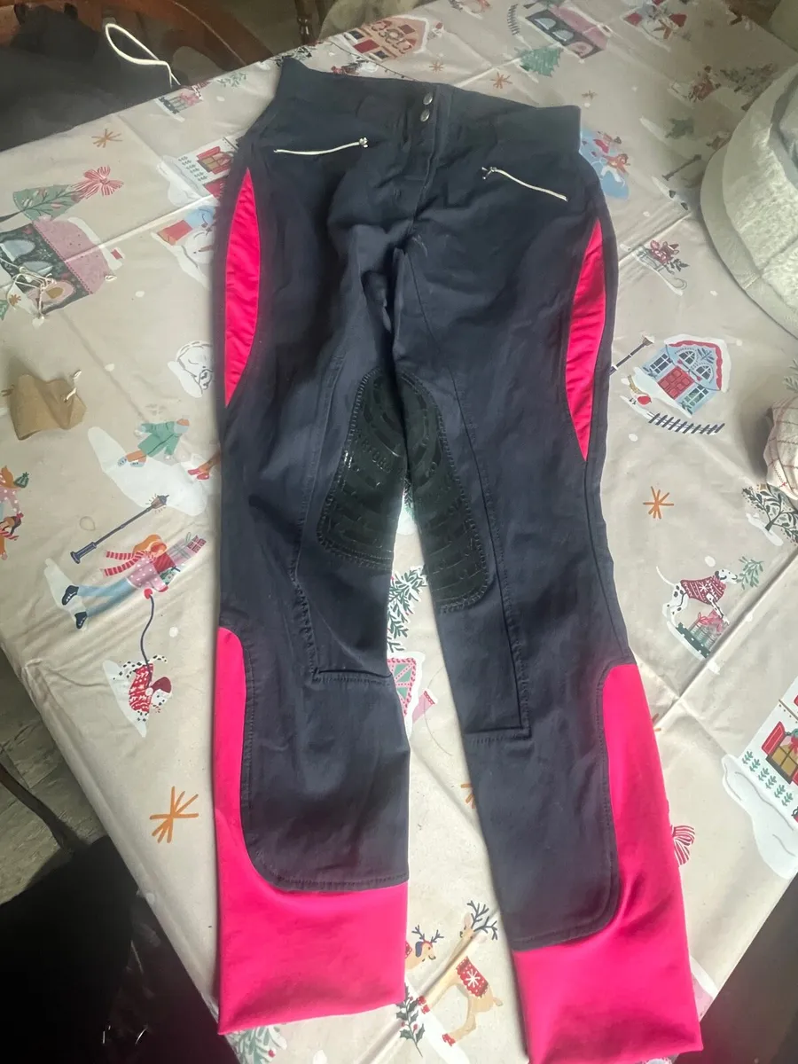 Tack clear out - Image 3