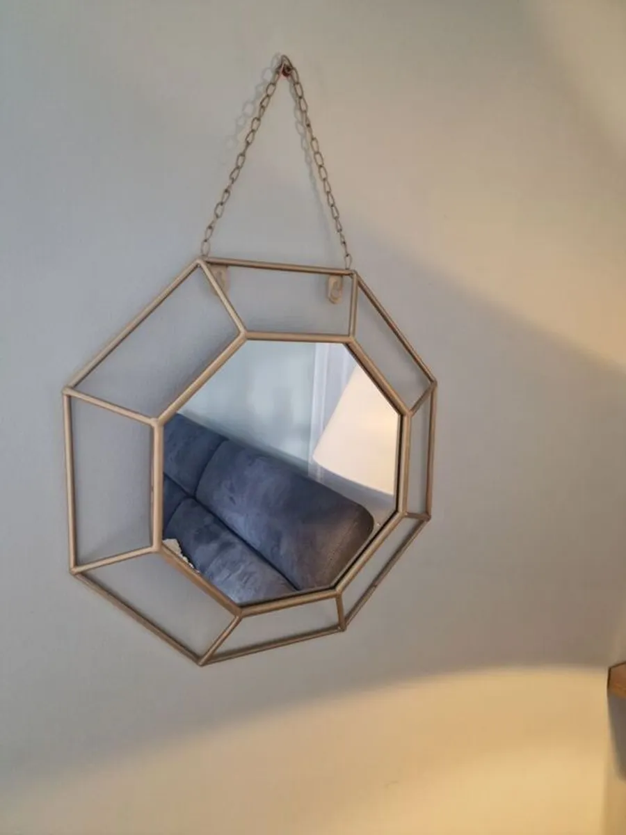Hexagonal Small Mirror - Image 2