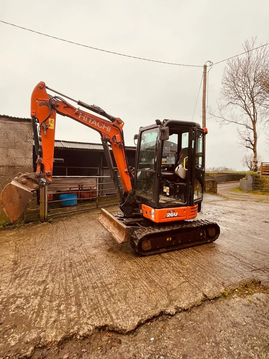 Mini excavator - Image 1