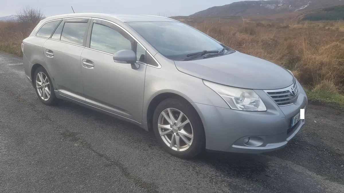 2010 Avensis Estate Terra Grey 184k mile 2.0D  D4D - Image 2