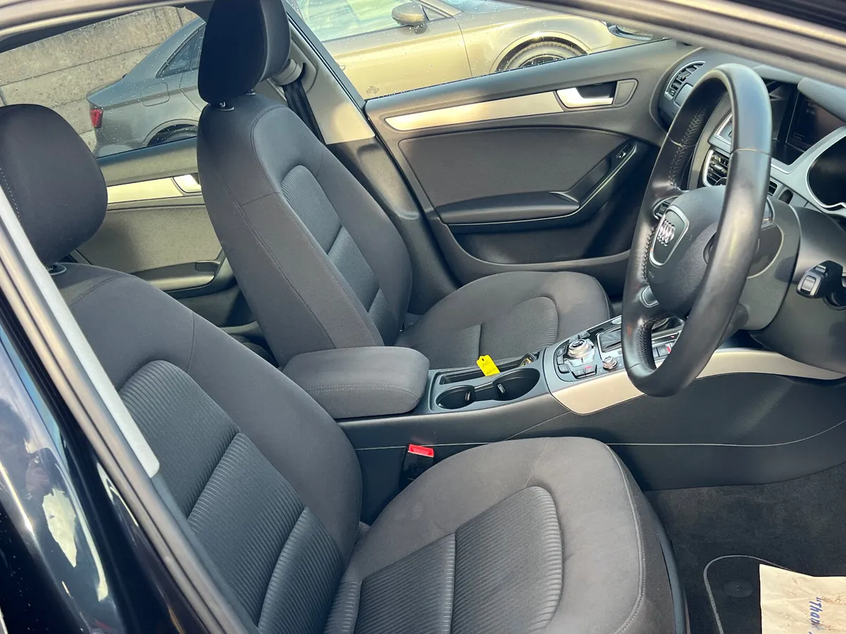 Audi A4 Estate 2.0L Auto - Image 3