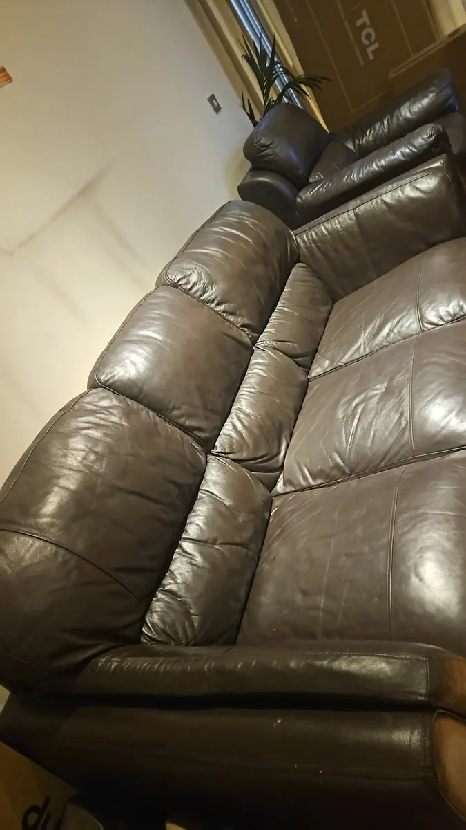 3 seater sofa and Arm chair - Image 1