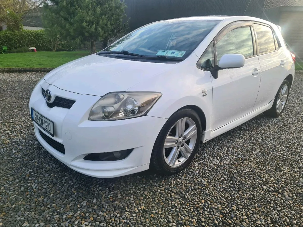 Toyota auris sr180 - Image 2