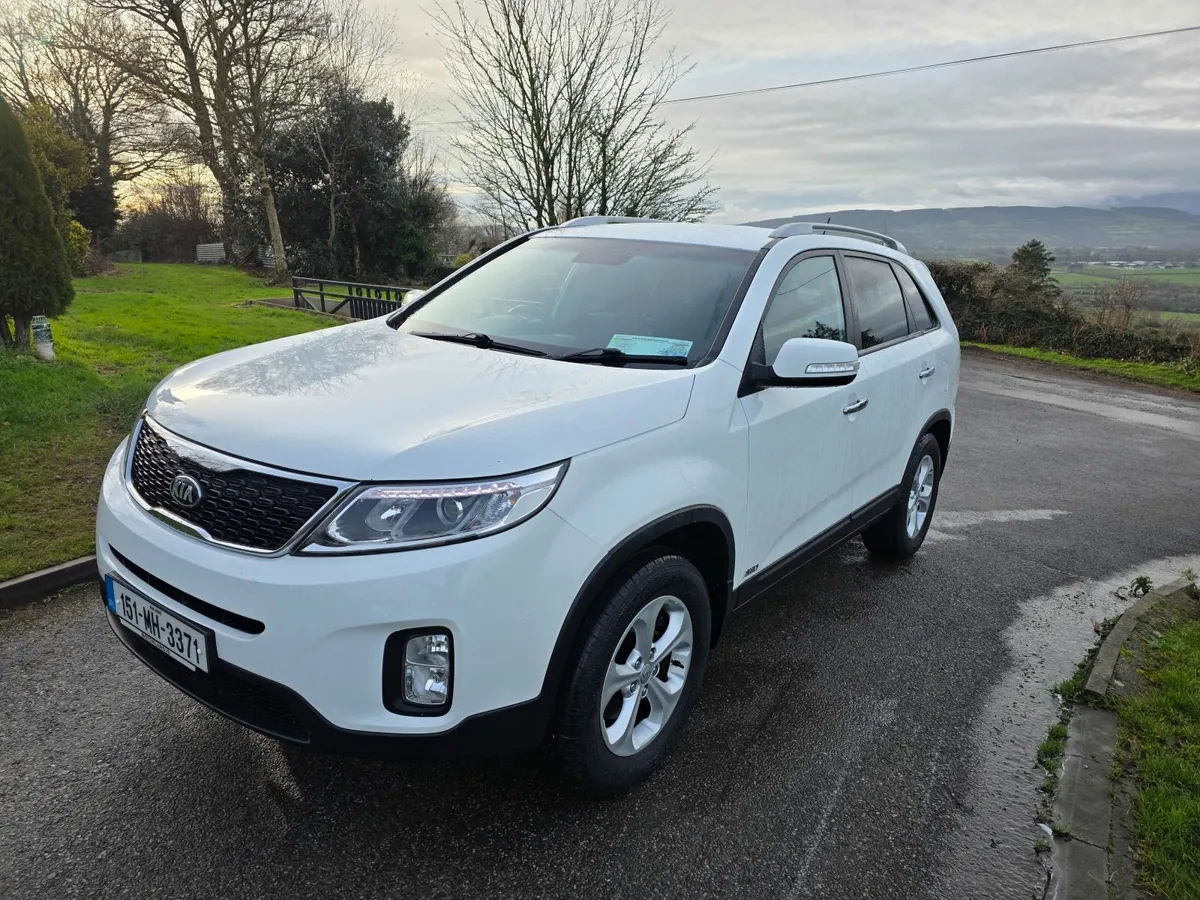Kia Sorento 2015 4WD 7 seats - Image 1