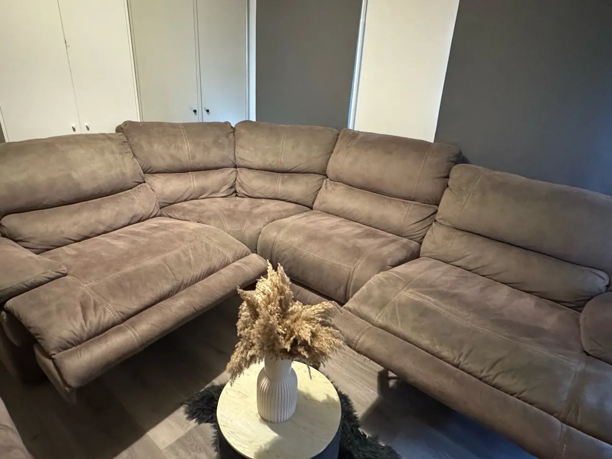 Ez Living recliner corner sofa+ 3 seater recliner - Image 3
