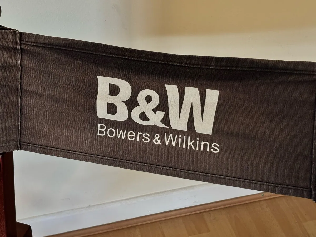 Bowers and wilkins listening chair - Image 2