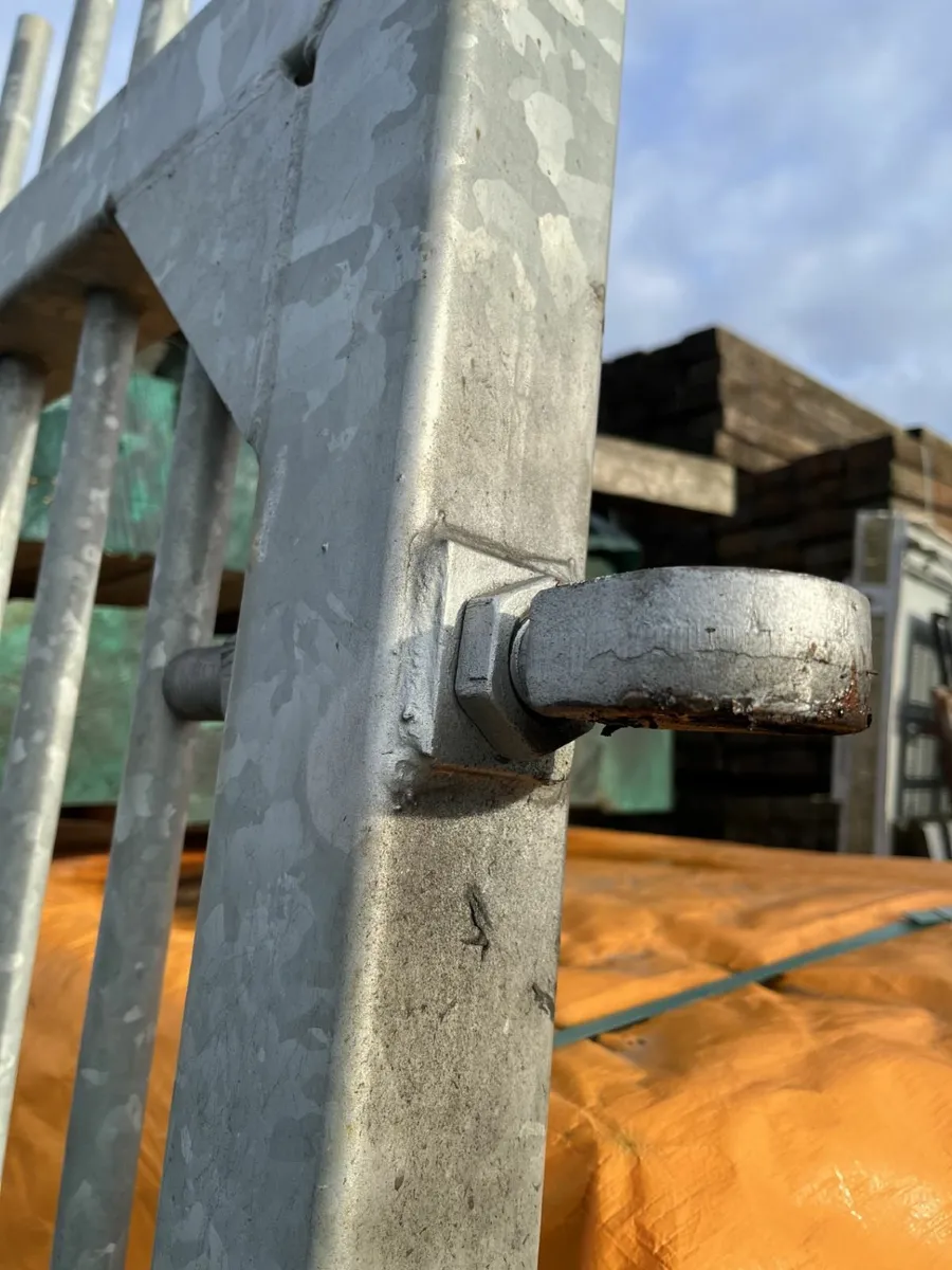 Galvanised Gate (LARGE) - Image 4