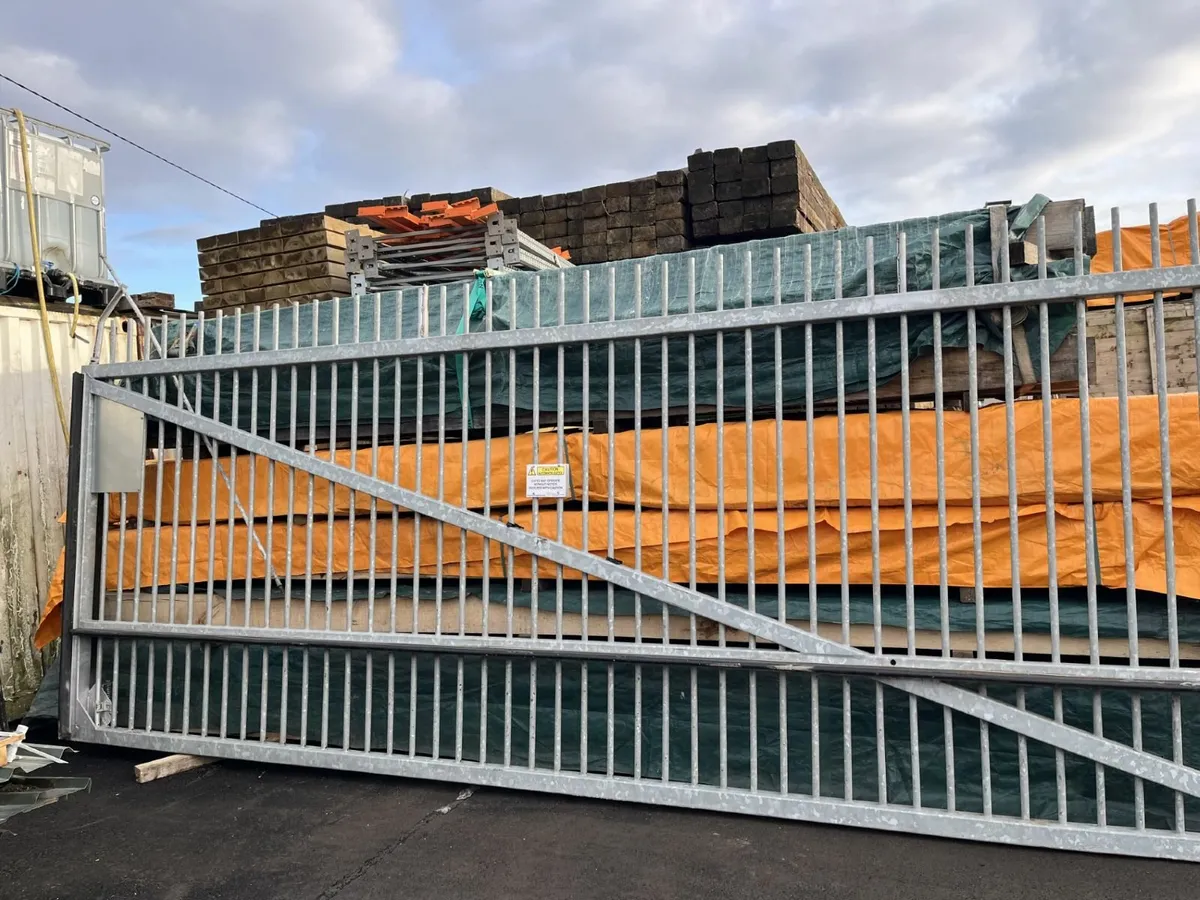 Galvanised Gate (LARGE) - Image 2