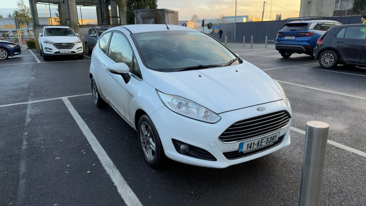 Ford Fiesta 1.2 Zetec - Image 2