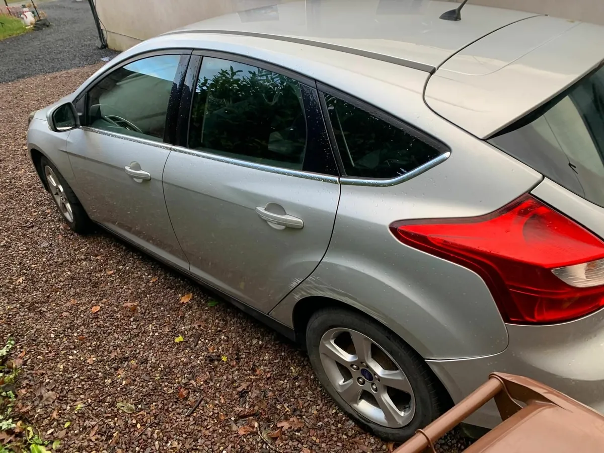 Ford Focus 1.6 TDCI Zetec Navigator Eco (Sep 2013) - Image 3