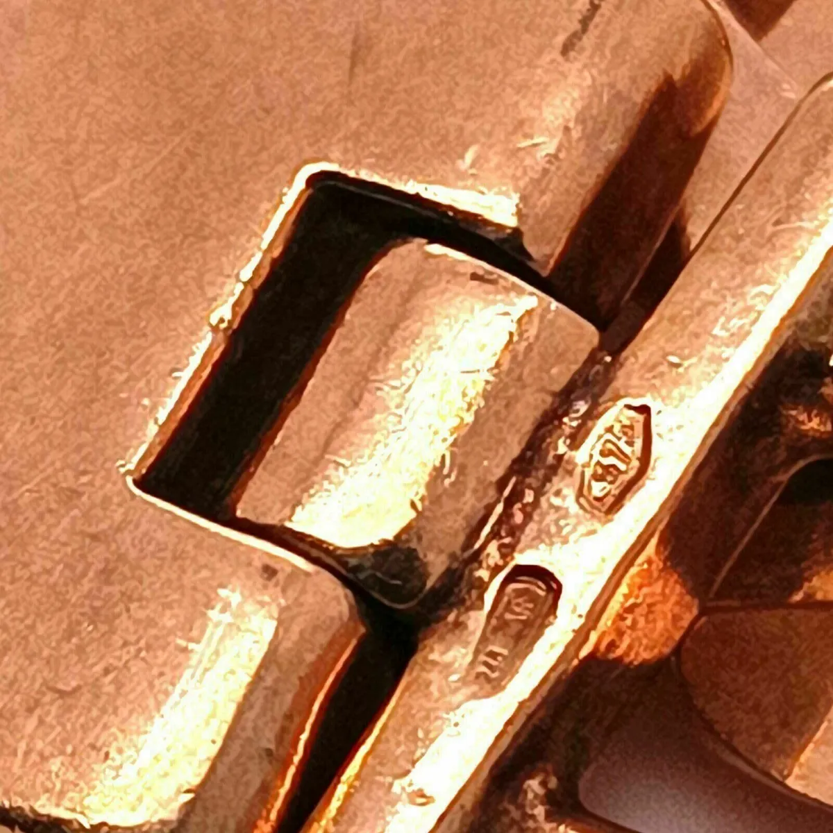 Large Heavy Curb Bracelet, 9k Gold - Image 4