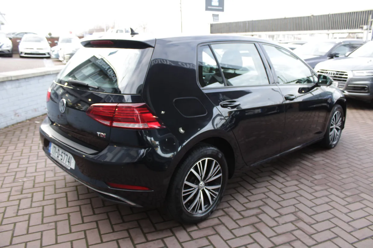 1.6 TDI SE NAV  115BHP 5DR HATCHBACK AUTOMATIC // - Image 4