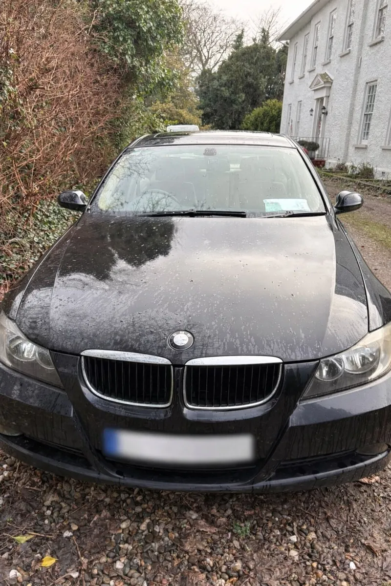 2005 BMW 320i - Image 1