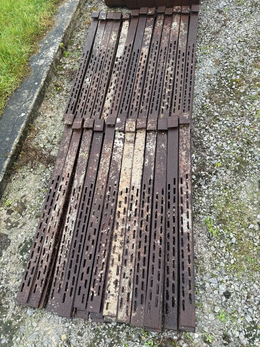 Shuttering Column Brackets - Image 1