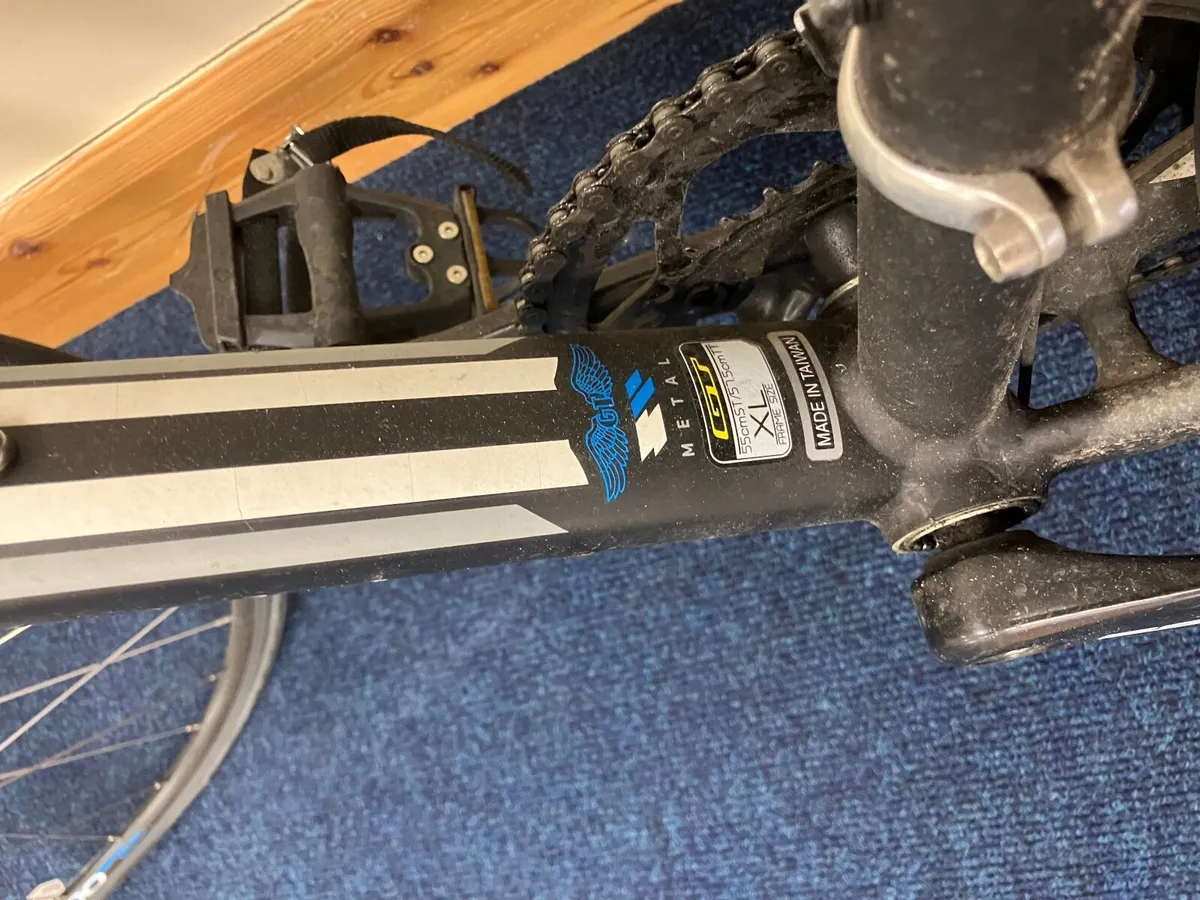 GT 606 Road Bike - Image 1