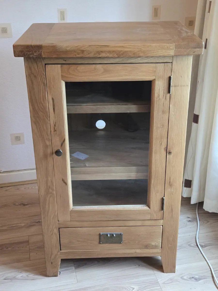 Beautiful Solid Oak Cabinet - Image 1