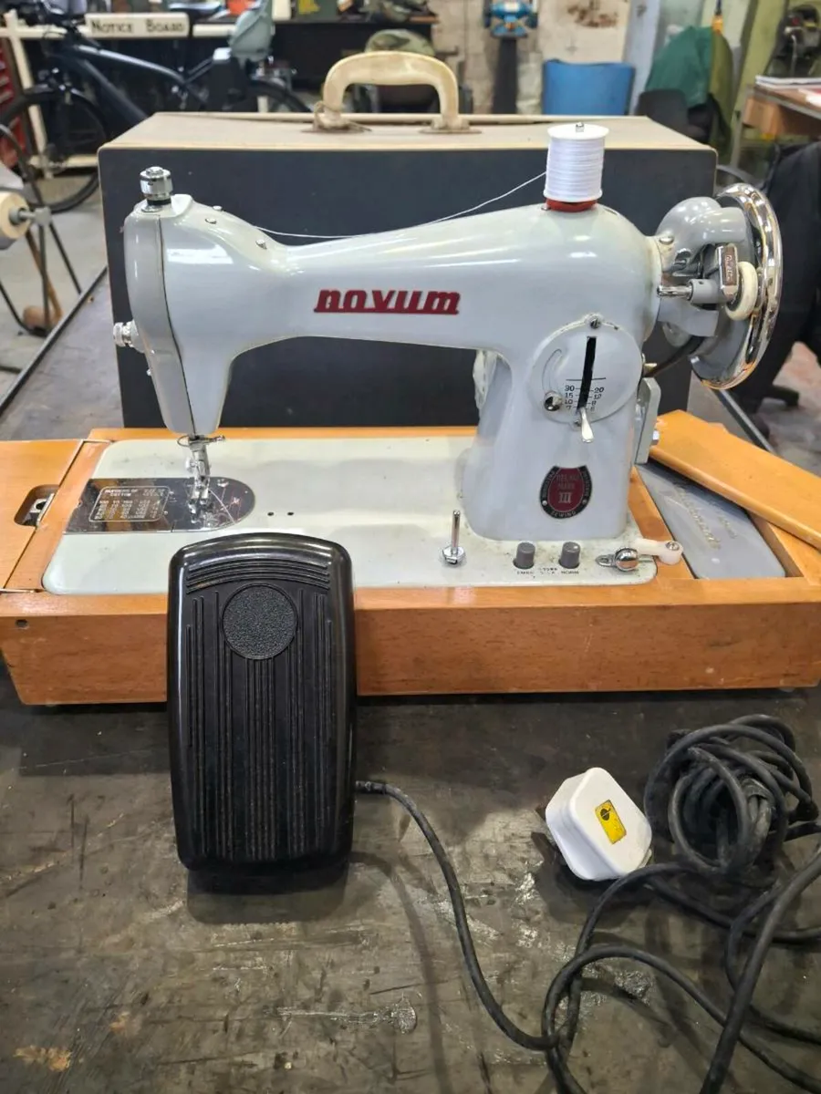 Novum electric sewing machine - Image 2