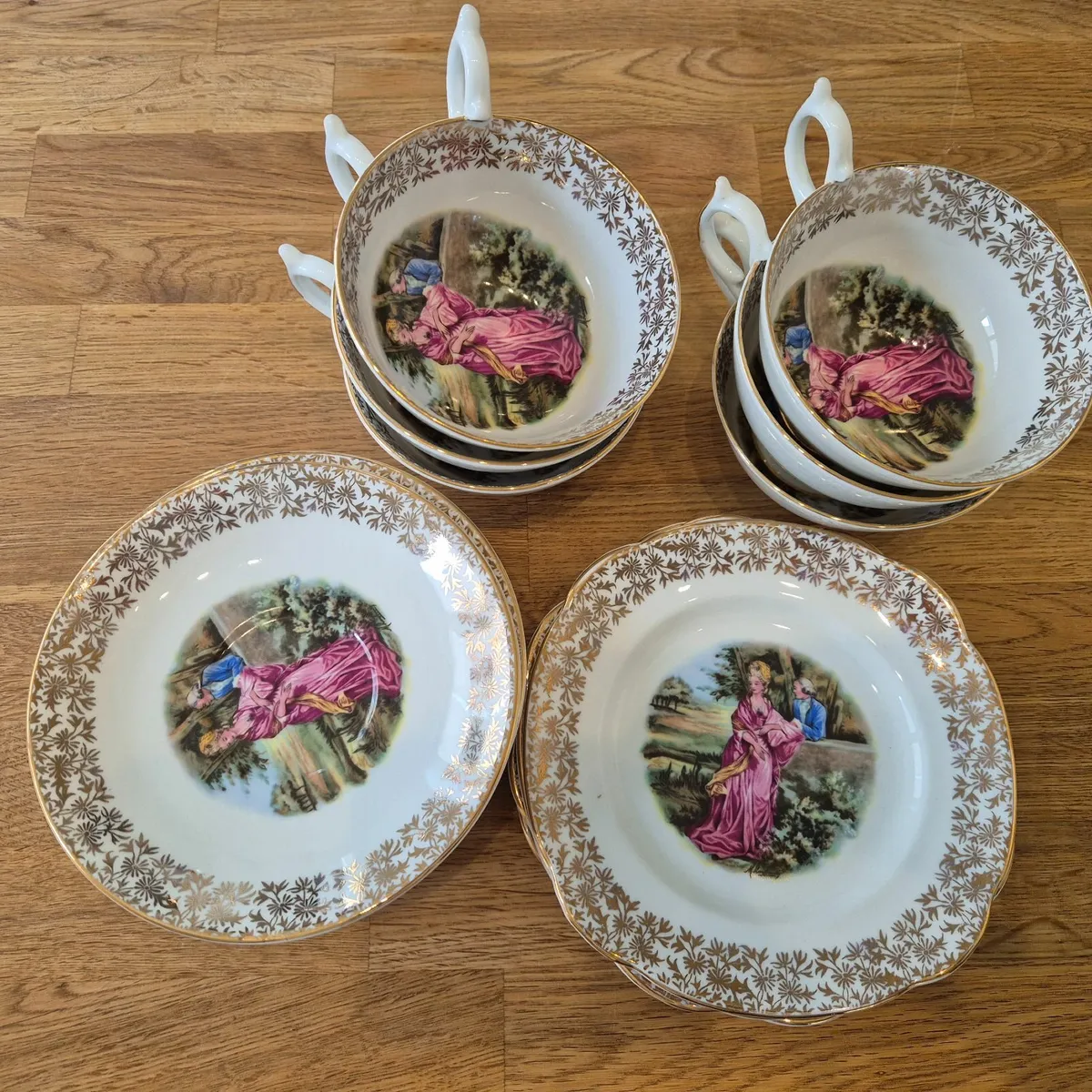 China Tea Set 17 piece - Image 1