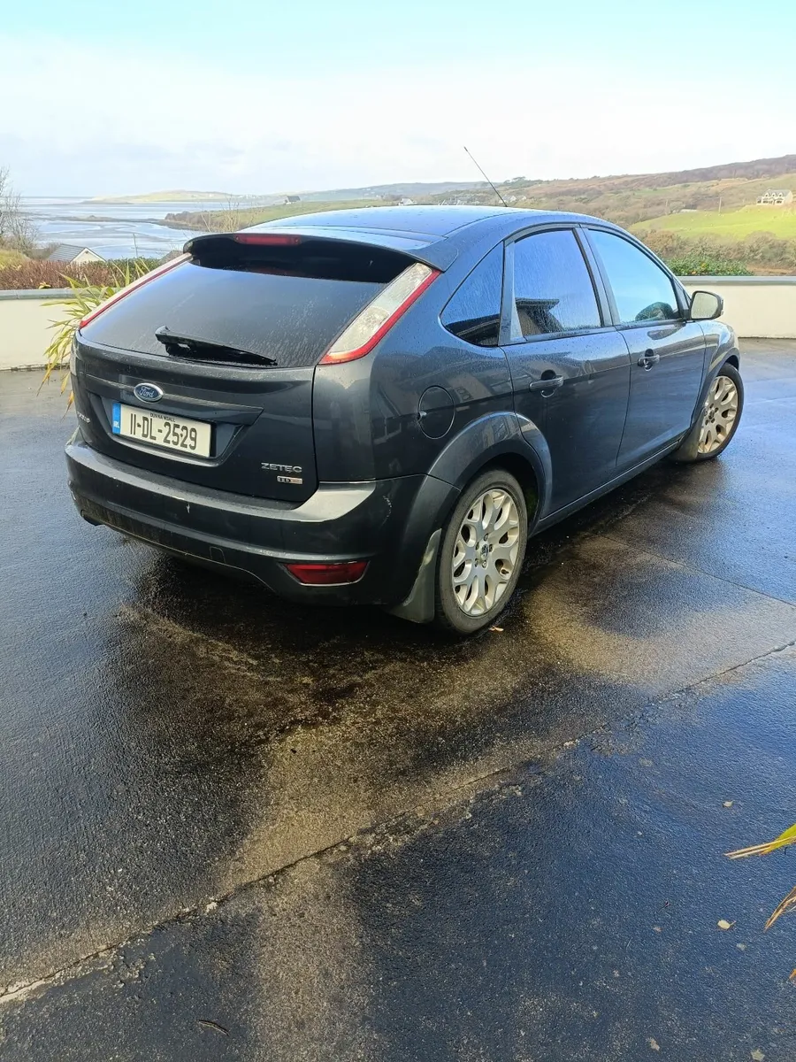 Ford Focus 2011 - Image 1