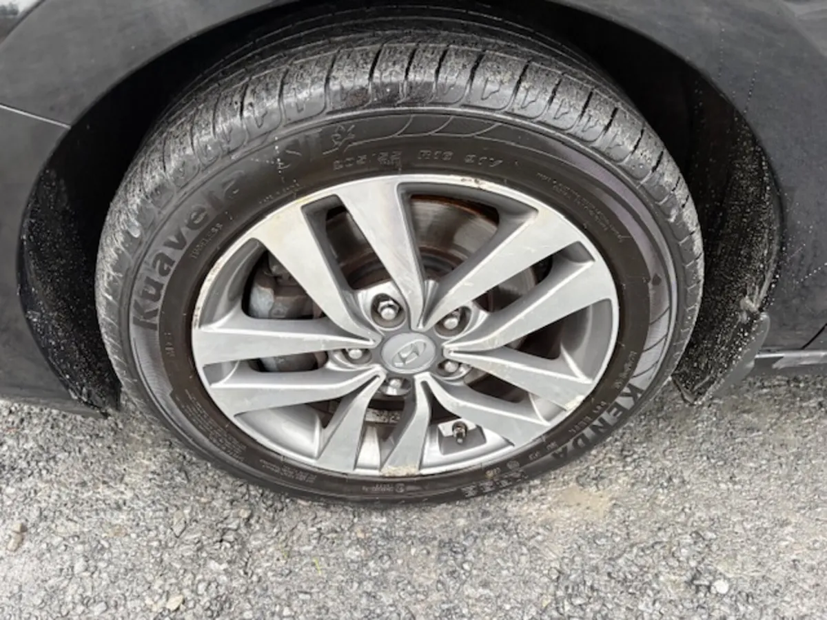 Hyundai i30 2017 €49 A WEEK - Image 3