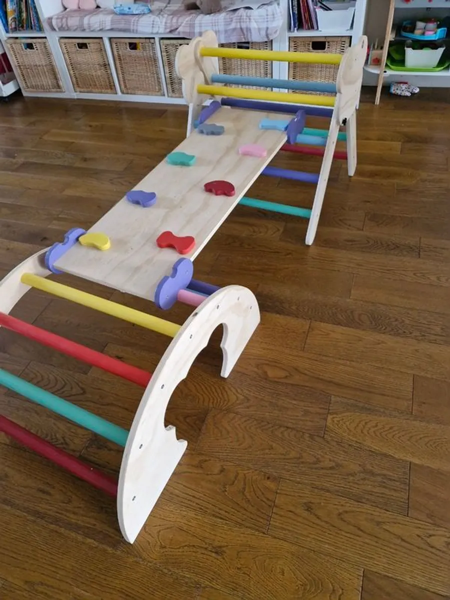 Toddler mutli use climbing frame - Image 1