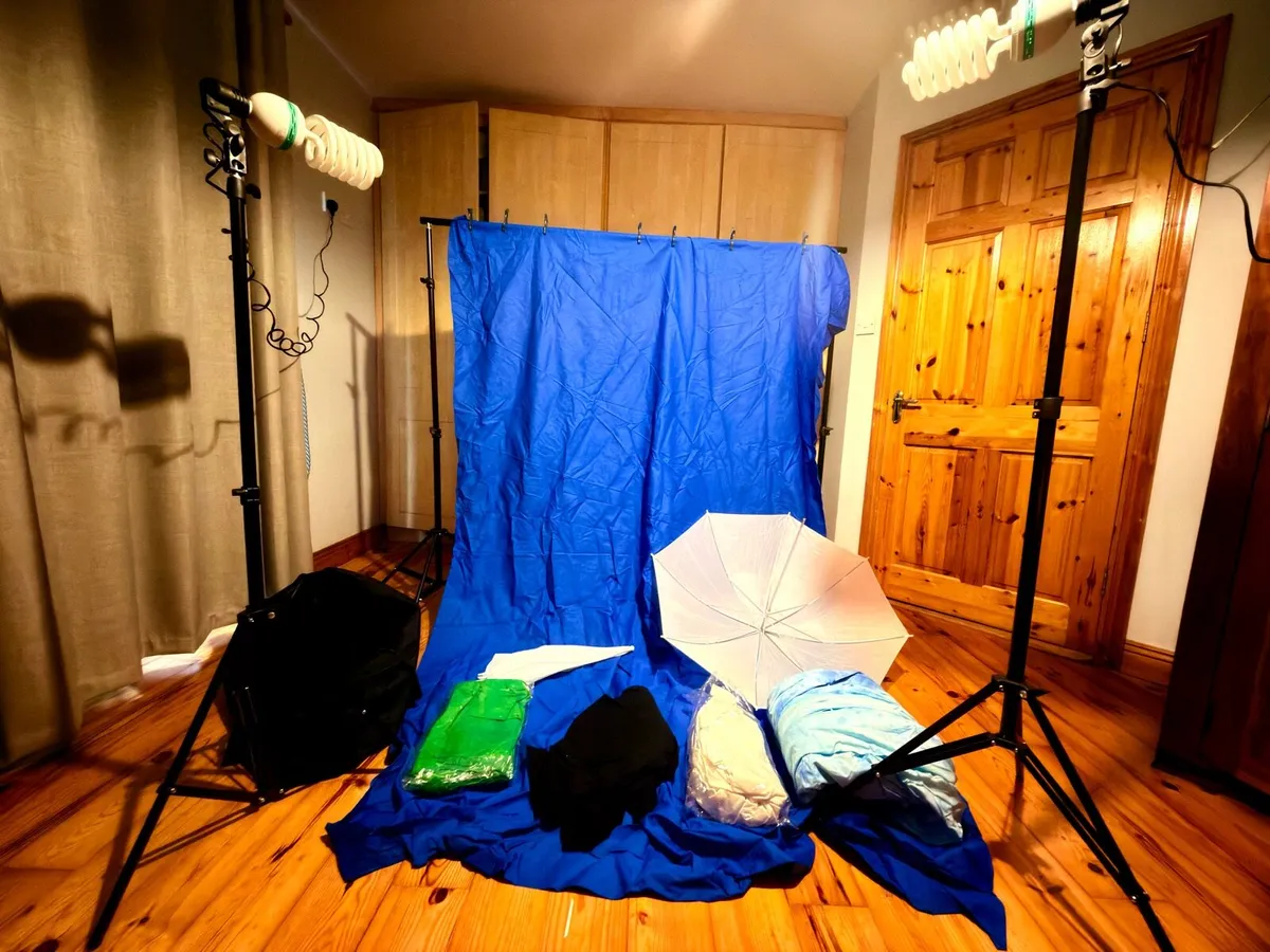 Photography equipment bundle - Image 1