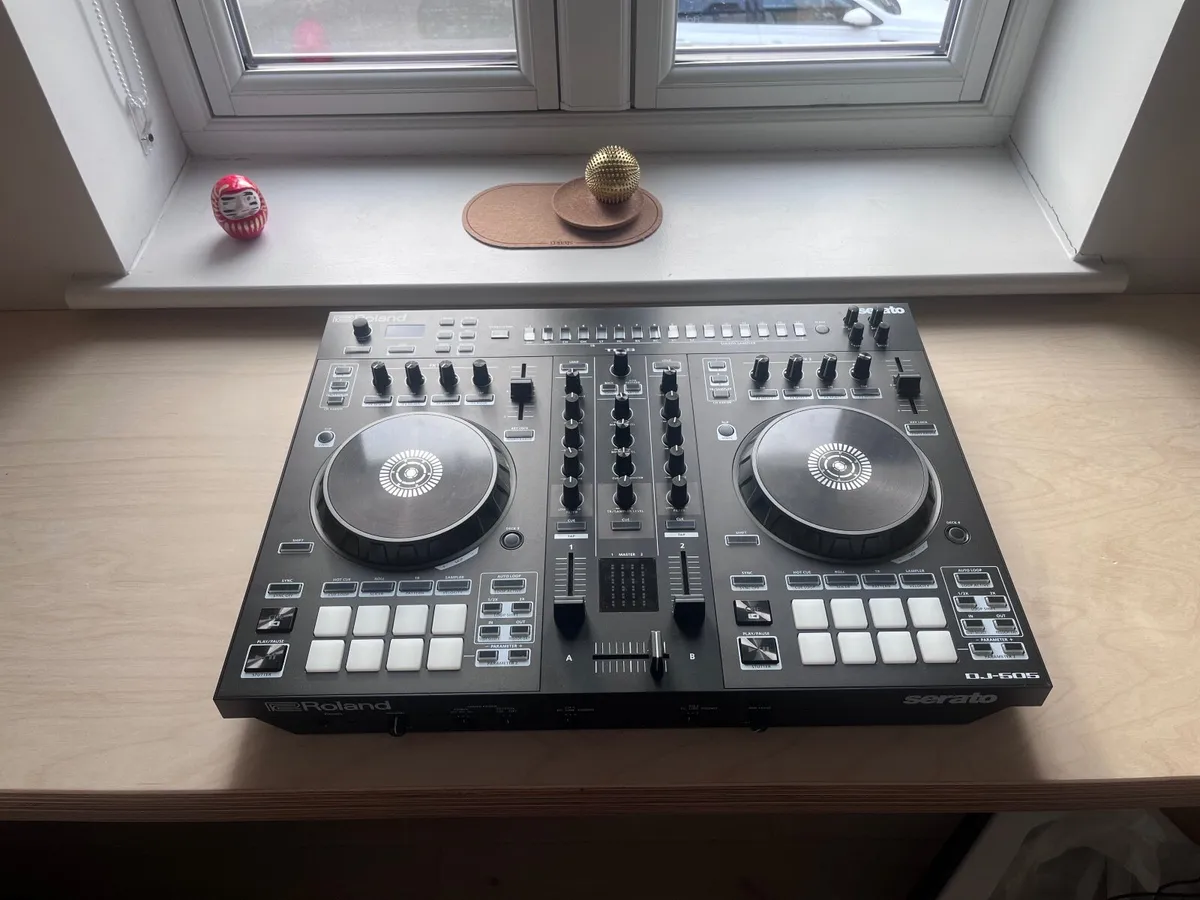 Roland DJ-505 controller - Image 3