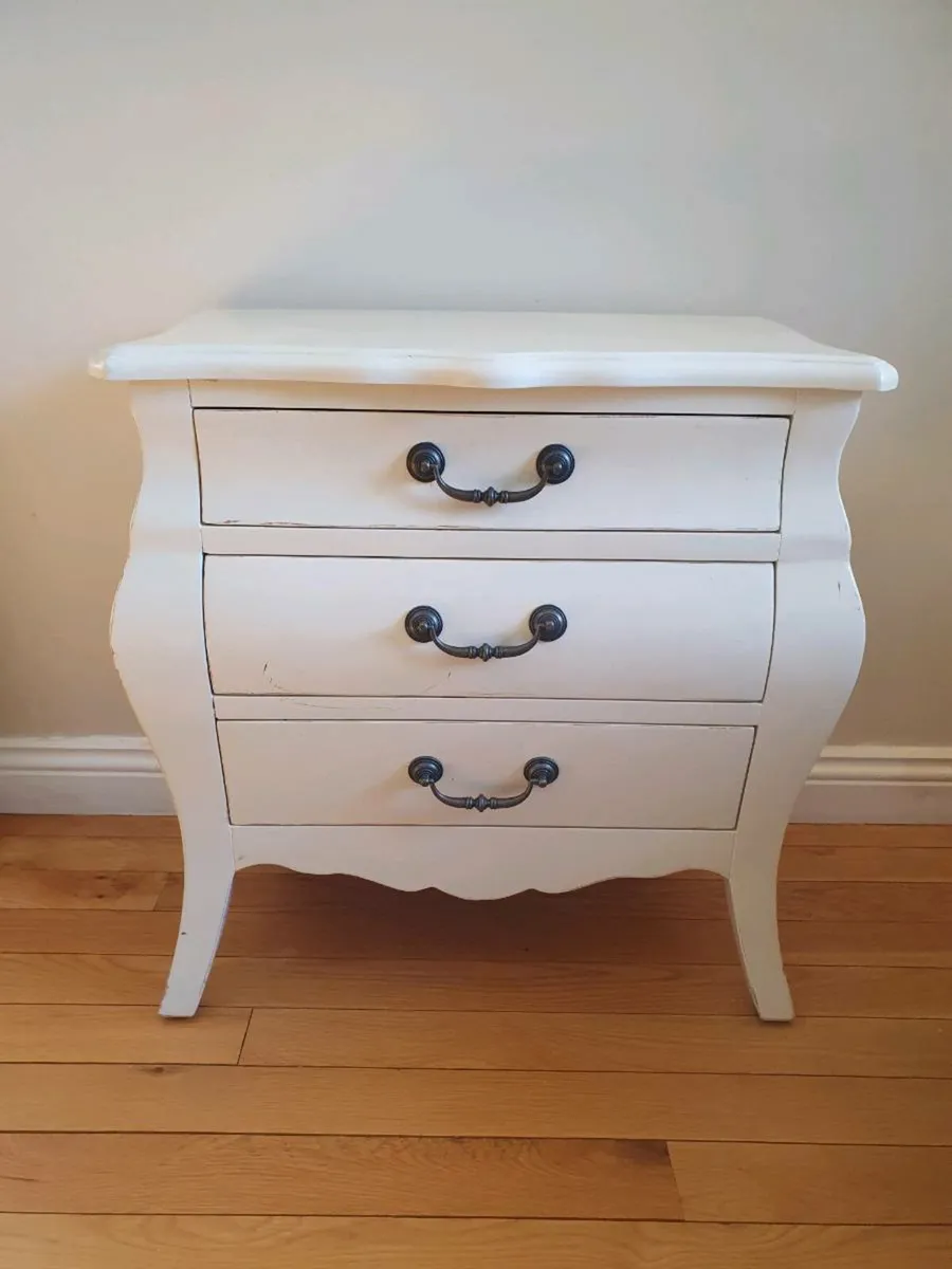 3 drawer dresser - Image 2